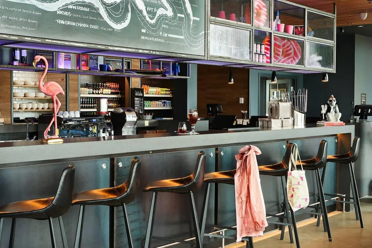 Moxy Edinburgh Airport Hotel Ingliston