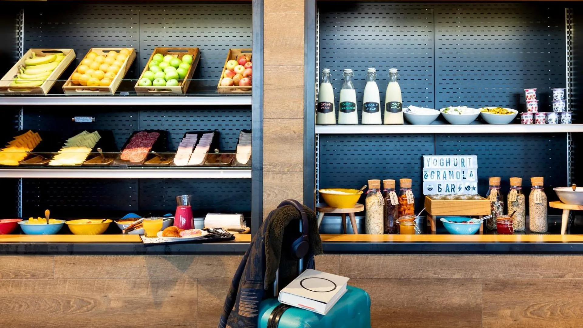 Moxy Edinburgh Airport Hotel Ingliston 3*,  Storbritannien