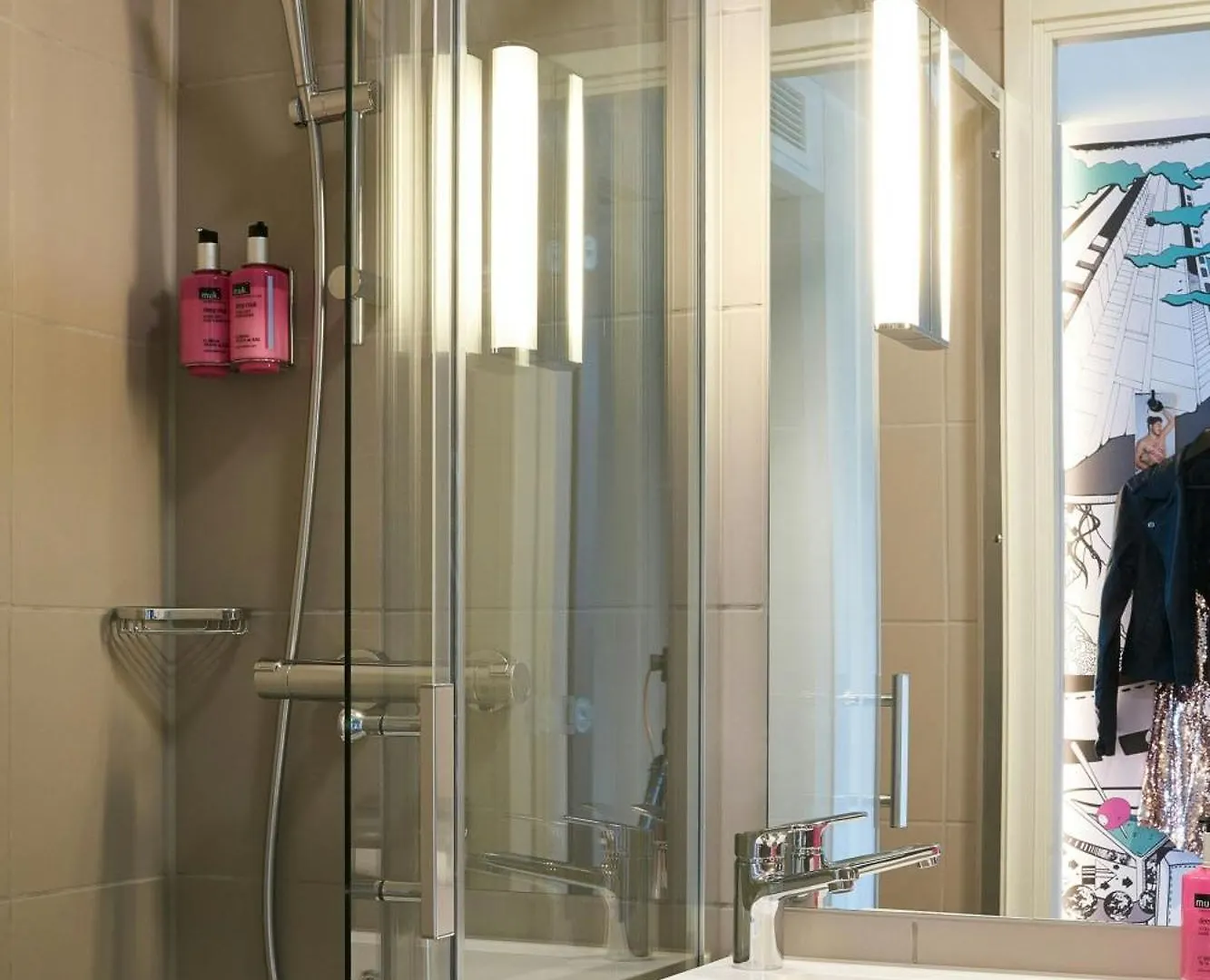 Moxy Edinburgh Airport Hotel Ingliston