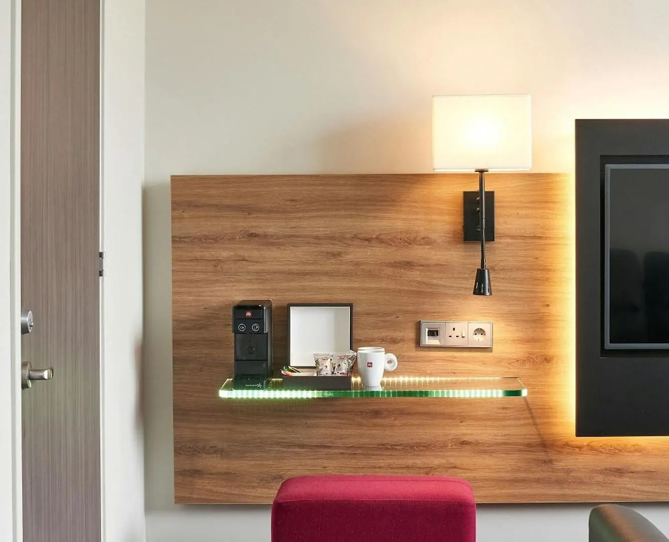 ***  Moxy Edinburgh Airport Hotel Ingliston Storbritannien
